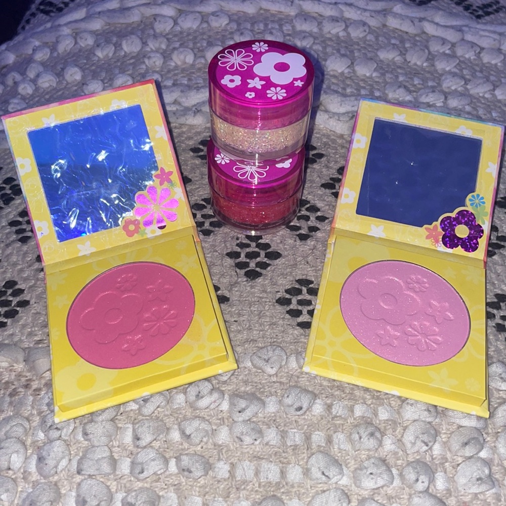 Lizzie McGuire blush & glitter bundle !